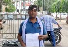 1050 रुपये लेने के बाद भी गलत जन्म प्रमाण पत्र का आरोप