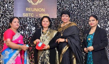 एक स्कूल में 25 साल पूरे करने वाली शिक्षिका रश्मि कंचन का हुआ सम्मान