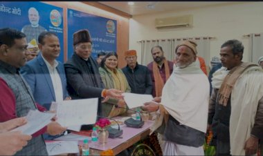 स्वामित्व योजना के तहत 1362 ग्रामीणों को घरौनियों वितरित