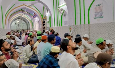 गौस-ए-आज़म की यौमे पैदाइश का जश्न और अकीदत के साथ मनाया