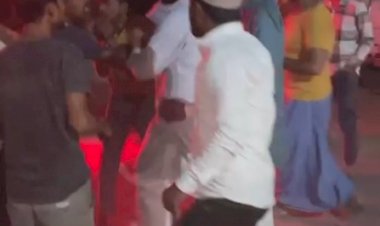 ट्रक ने स्कॉर्पियो में टक्कर मारी, ट्रक में तोड़फोड़ के बाद दोनो में मारपीट