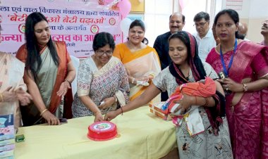 राष्ट्रीय महिला आयोग की अध्यक्ष ने किया महिला चिकित्सालय का निरीक्षण