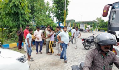 आंवला-बिसौली रोड पर दो सड़क हादसे, 11 साल की बच्ची की मौत, महिला समेत कई घायल