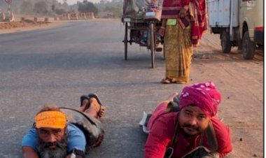 नरेश चंद्र गंगवार की 12 वर्षों की दंडवत यात्रा