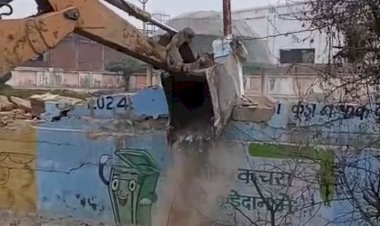 सेंथल में चला बुलडोजर, स्वीमिंग पूल की विवादित दीवार ध्वस्त