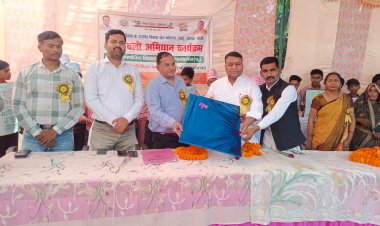 स्कूल चलो अभियान की रैली से शिक्षा का संदेश