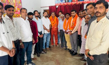 सैलून एसोसिएशन ने मनाई जयंती