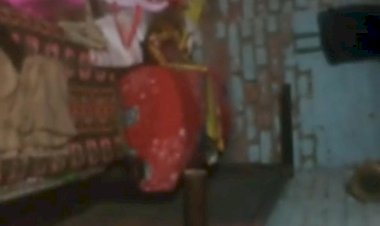 सेंध लगाकर नकदी और जेवरात चोरी
