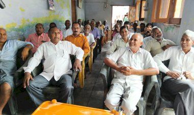 मीरगंज चीनी मिल ने किसानों संग की गोष्ठी
