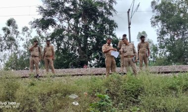 रेलवे ट्रैक किनारे अज्ञात महिला का शव मिला