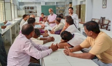 श्रमायुक्त के आदेश पर अमल न होने से नाराज कर्मचारी, 30 जुलाई को डीएम को सौंपेंगे ज्ञापन