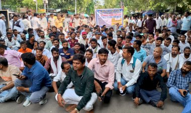 पम्प ऑपरेटरों ने 20 हजार रुपये मानदेय की मांग उठाई