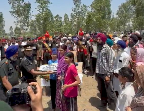 बहेड़ी: सैन्य सम्मान के साथ शहीद मनदीप सिंह को अंतिम विदाई; गमगीन माहौल में गूंजे 'भारत माता की जय' के नारे