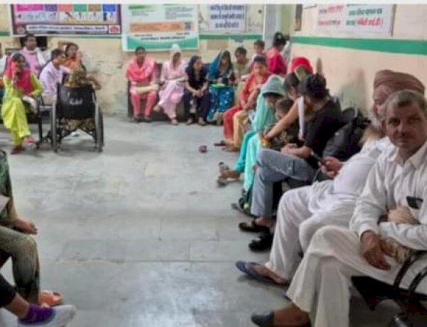 मथुरा जिला अस्पताल में बदहाली: अल्ट्रासाउंड के लिए 5 दिन की लंबी वेटिंग, मजबूरी में महंगे प्राइवेट सेंटर्स जा रहे मरीज