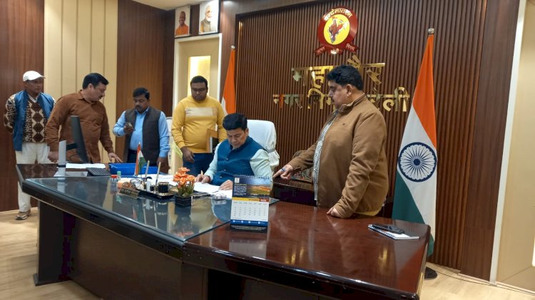 Bareilly: शहर की गलियों को चमकाने और फुटपाथ निर्माण कार्यों की तैयारी शुरू