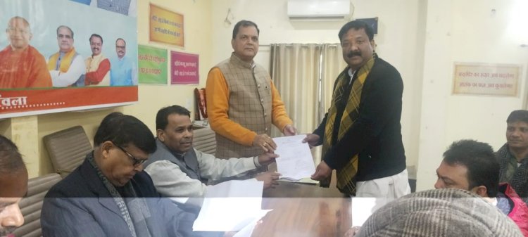 40 भाजपाइयों ने अध्यक्ष पद पर दावेदारी ठोकी, नामांकन करने वालों के नाम जारी नहीं करेंगे