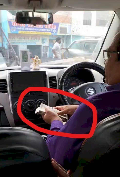 आंगनबाड़ी फर्जीवाड़ा: 70 हजार की रिश्वत लेते CDPO का वीडियो वायरल, चार्ज से हटाया