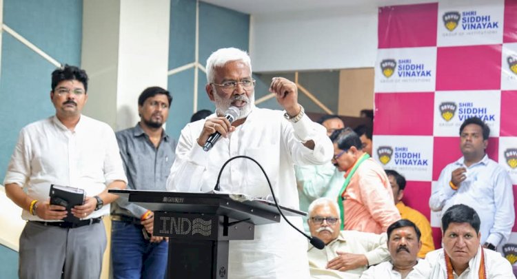 बाबा साहब ने भारत को दिया समावेशी संविधान : स्वतंत्र देव सिंह