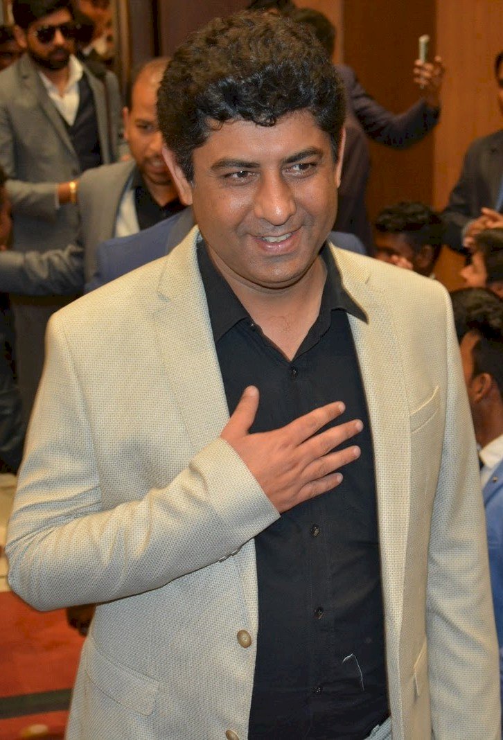 कैनविज का काला खेल