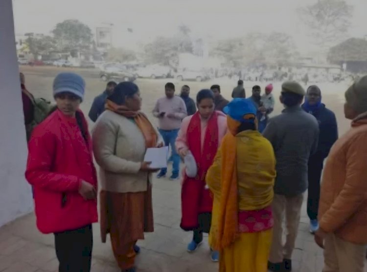 कड़ी निगरानी में हुई परीक्षा