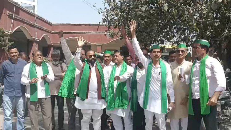 किसानों की समस्याओं को लेकर भाकियू का ज्ञापन