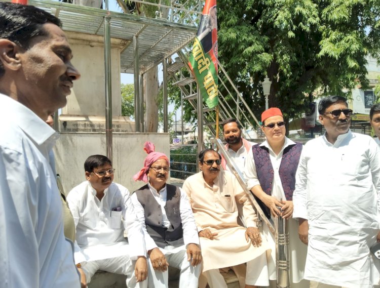 किसानों का हक दिलाने को गरजे भगवत शरण गंगवार