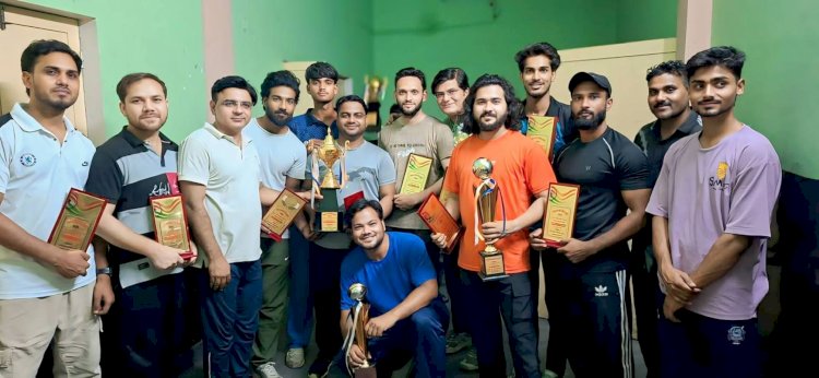 बरेली: सेंथल कप नाइट टूर्नामेंट का समापन, दो टीमें संयुक्त विजेता