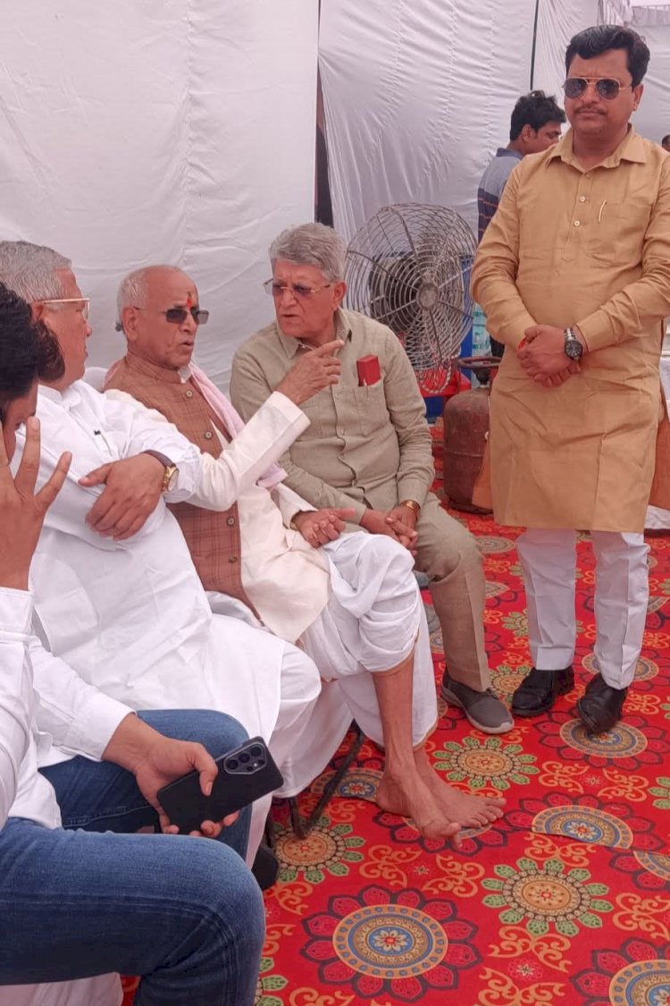 चंपत राय: प्रोफेसर की नौकरी छोड़ राम काज में समर्पित किया जीवन, कहलाए 'अयोध्या की इनसाइक्लोपीडिया'