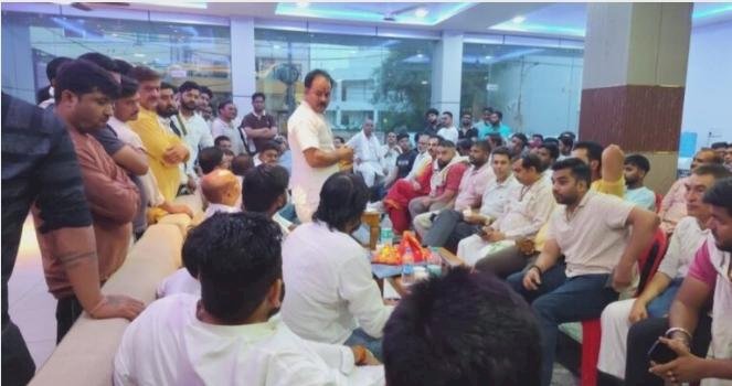 होटल सीलिंग के विरोध में अनिश्चितकालीन बंद की चेतावनी
