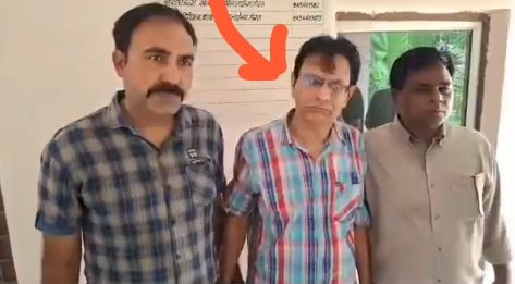 रिश्वत लेते डीआईओएस कार्यालय का बाबू गिरफ्तार