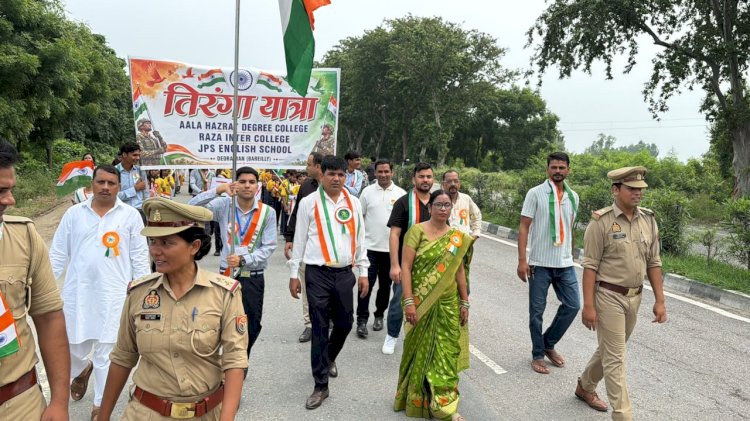 देवरनियां में निकली तिरंगा यात्रा, गूंजे देशभक्ति के नारे