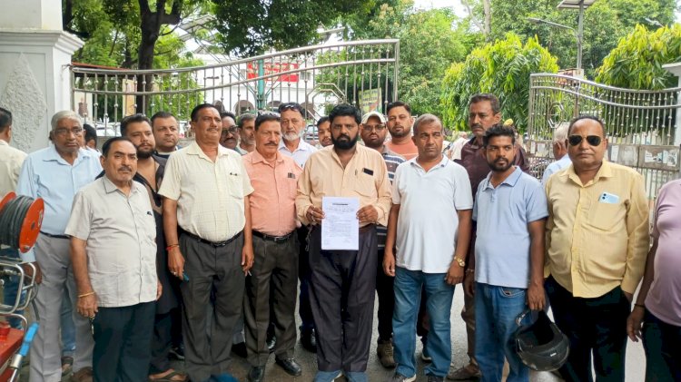 लाभांश बढ़ने पर कोटेदारों ने सीएम योगी का जताया आभार