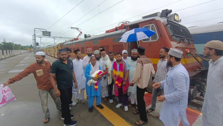 अजमेर रेल सेवा शुरू, बहेड़ी स्टेशन पर चालक दल का स्वागत