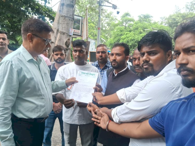 जर्जर सड़क से कई गांव परेशान, मरम्मत की मांग